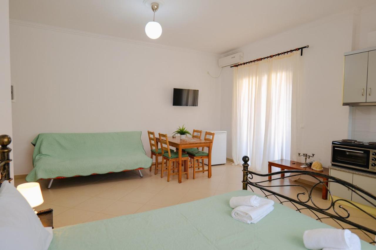 Malasi Apartments Ksamil Ngoại thất bức ảnh